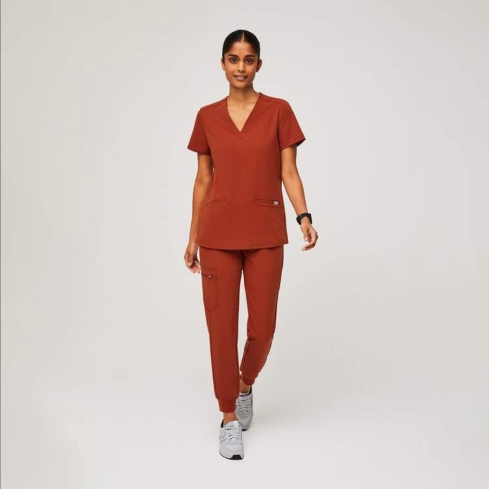 Women’s Figs Auburn XL
